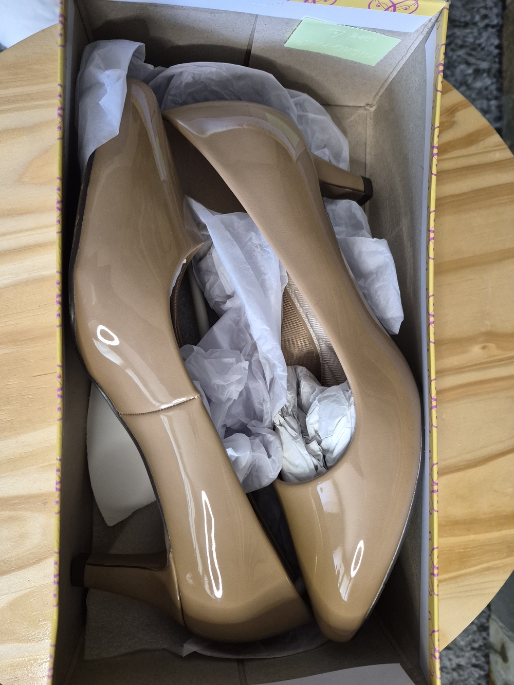 easy street Nude Patent Pointe Pump - Picture 5 of 7